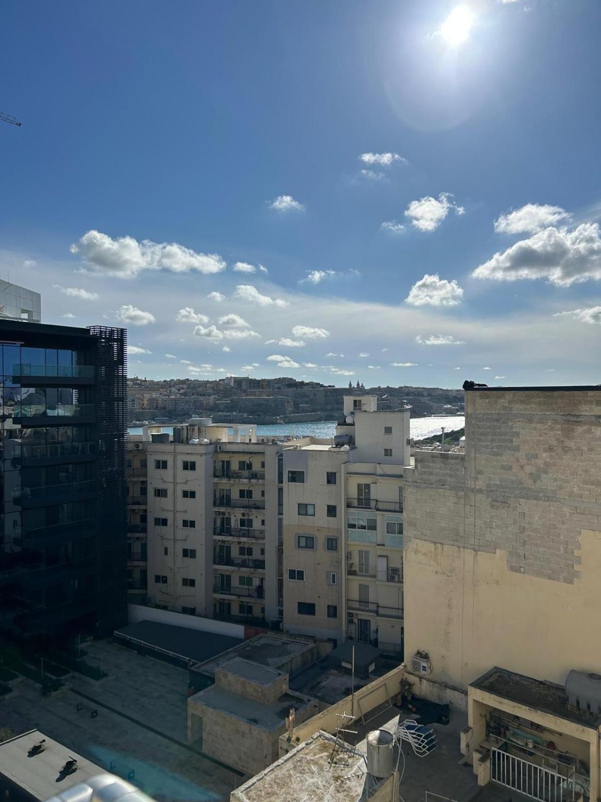 Exceptional 3-Bedroom Apartment, Sliema - Tigne Point! Eksteriør billede