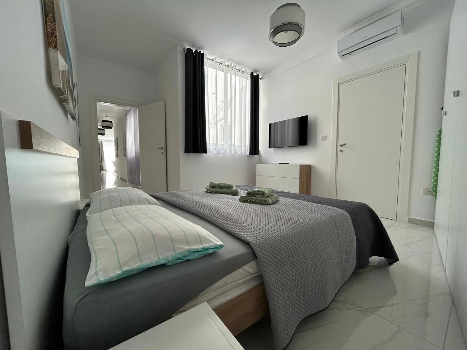 Exceptional 3-Bedroom Apartment, Sliema - Tigne Point! Eksteriør billede