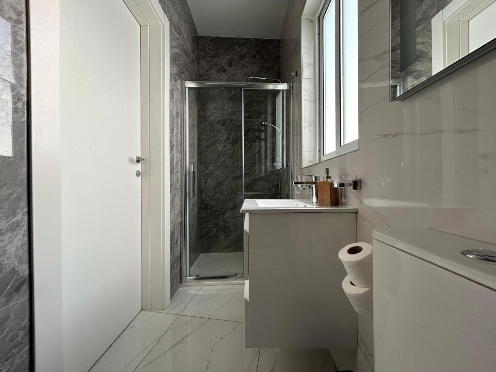 Exceptional 3-Bedroom Apartment, Sliema - Tigne Point! Eksteriør billede